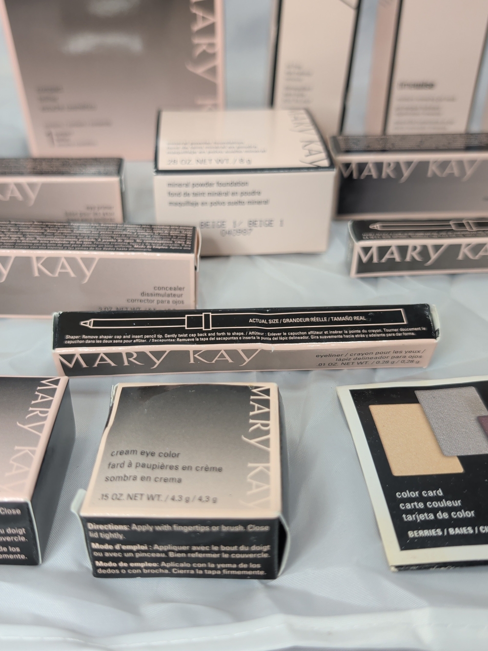 Mary Kay TimeWise & Color Cosmetics Huge Lot New In Boxes - Picture 5 of 7